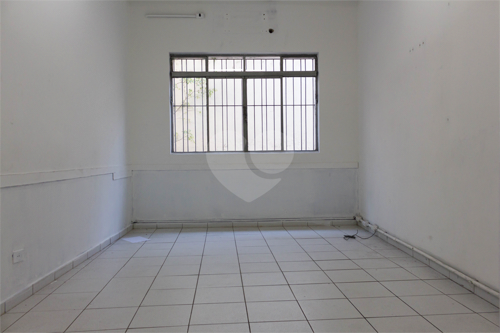 Imóvel comercial com dois pavimentos, Localização excelente meia quadra da Avenida Braz Leme