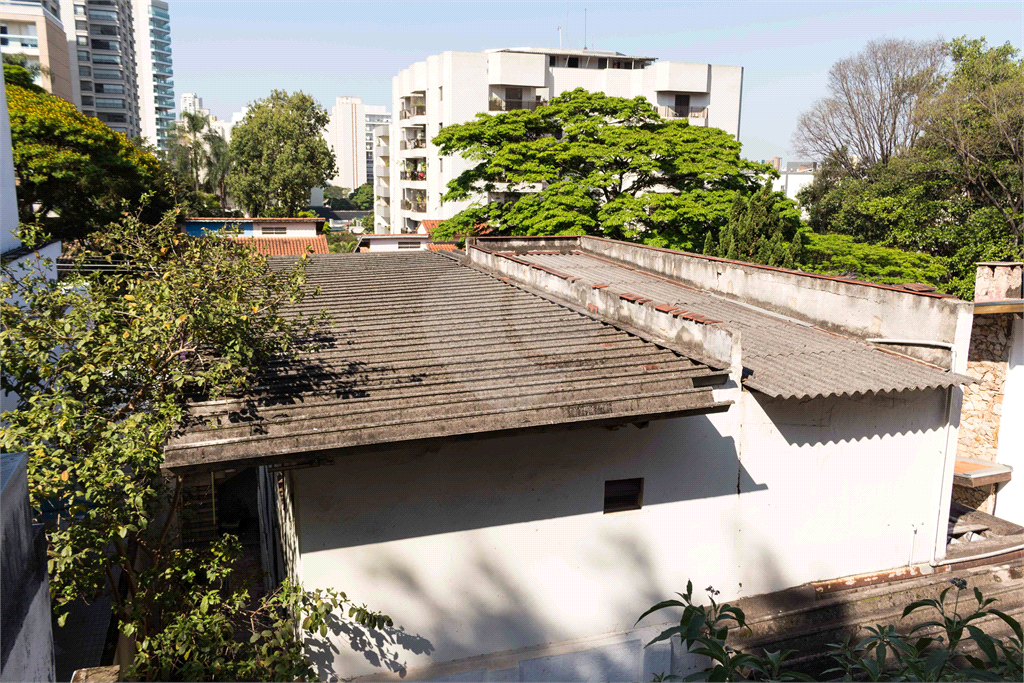 Imóvel comercial com dois pavimentos, Localização excelente meia quadra da Avenida Braz Leme
