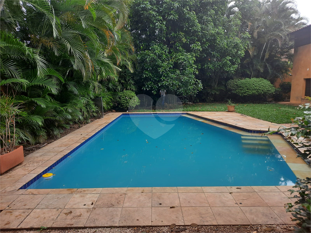 CASA À VENDA COM 4 QUARTOS, PISCINA,  1078M2 AT., NA REGIÃO DE ALTO DE PINHEIROS