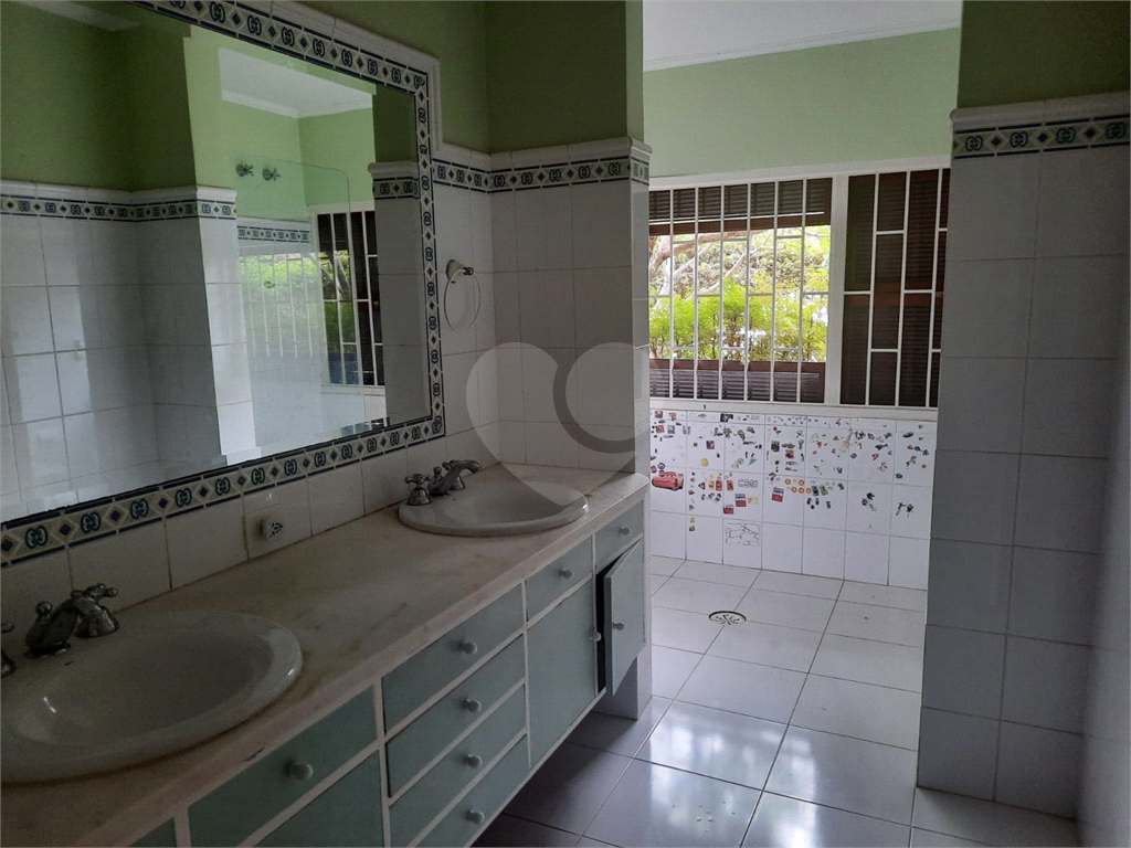 CASA À VENDA COM 4 QUARTOS, PISCINA,  1078M2 AT., NA REGIÃO DE ALTO DE PINHEIROS