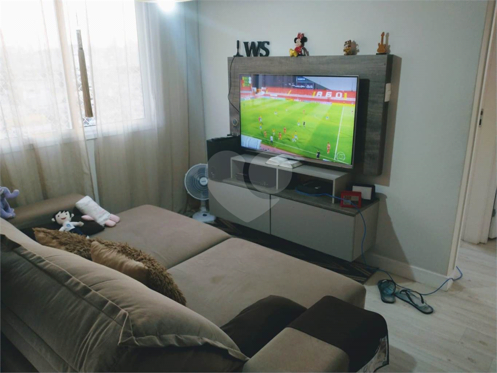 APARTAMENTO em PARQUE EDU CHAVES