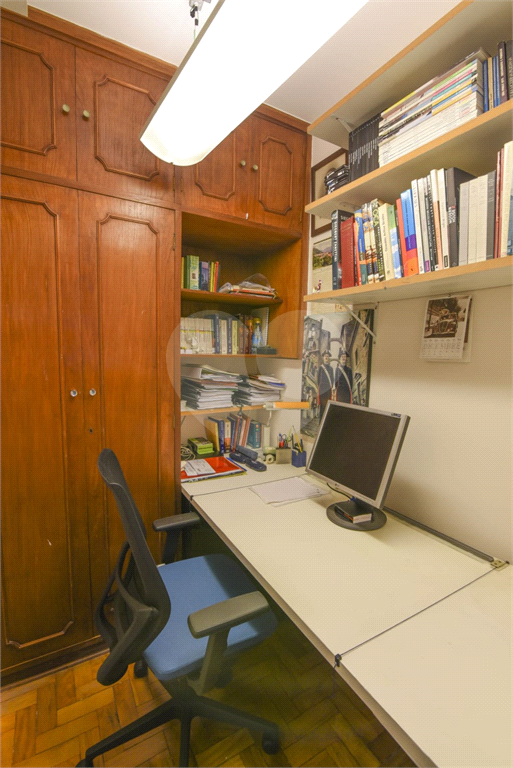 APARTAMENTO em JARDIM PAULISTA