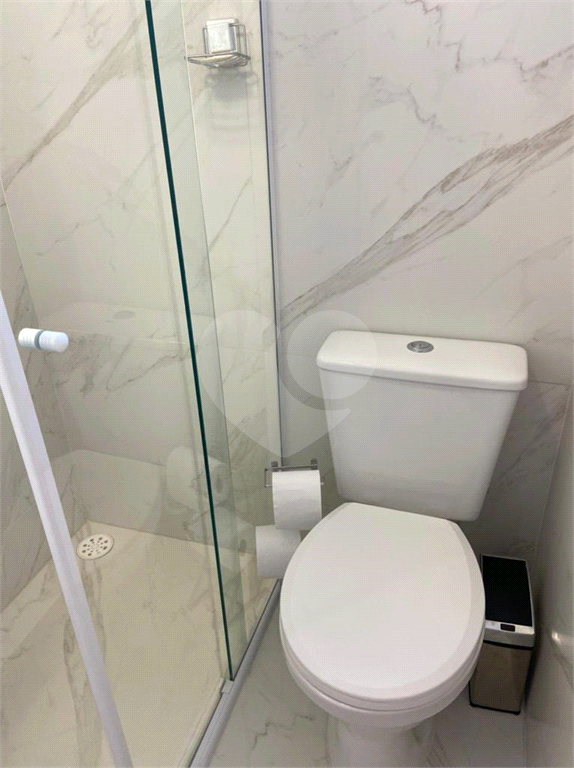 APARTAMENTO em CENTRO