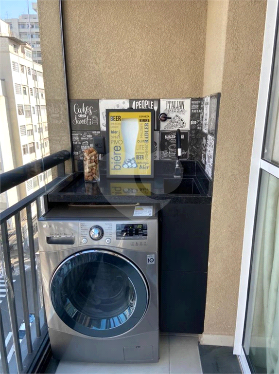 APARTAMENTO em CENTRO