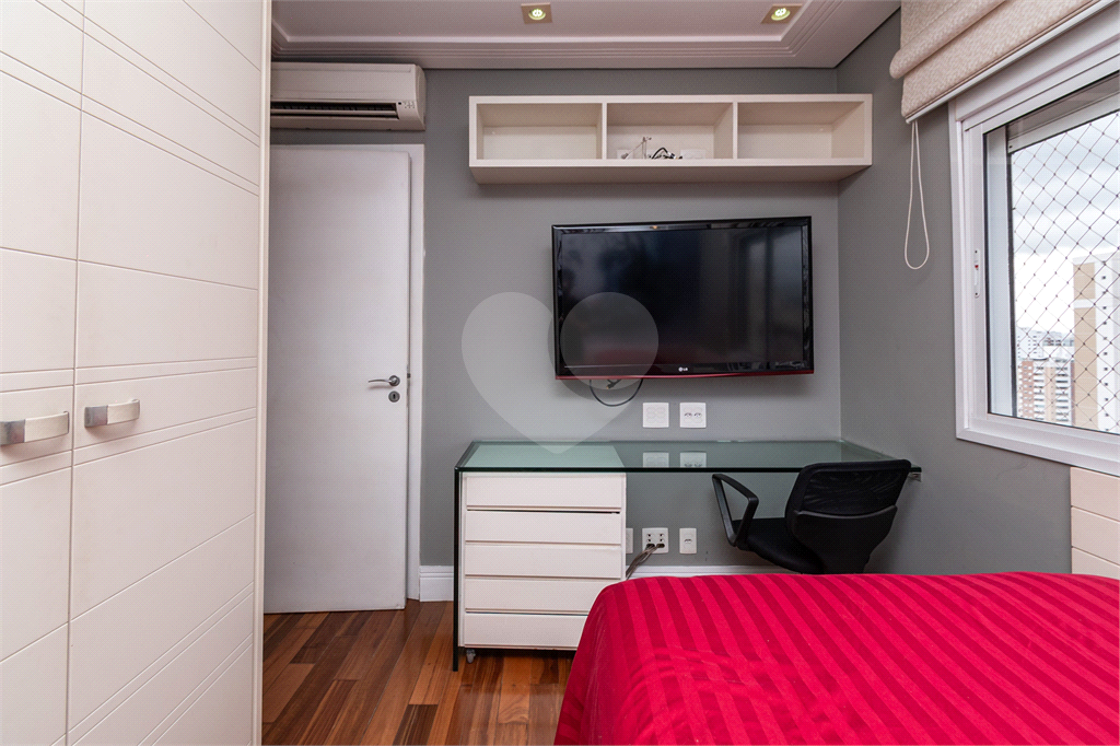 APARTAMENTO À VENDA COM 4 QUARTOS - 3 VAGAS NA VILA ROMANA.