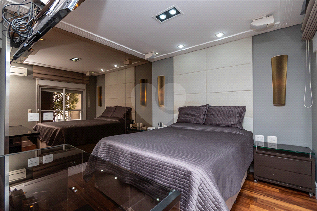APARTAMENTO À VENDA COM 4 QUARTOS - 3 VAGAS NA VILA ROMANA.