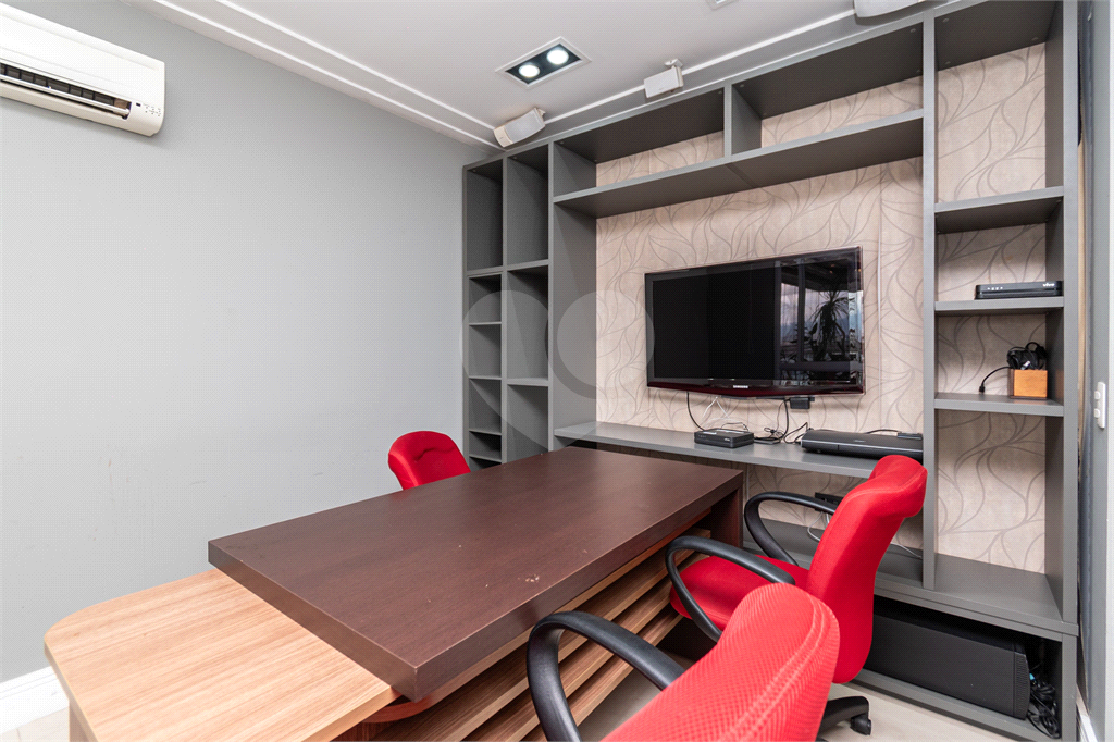 APARTAMENTO À VENDA COM 4 QUARTOS - 3 VAGAS NA VILA ROMANA.