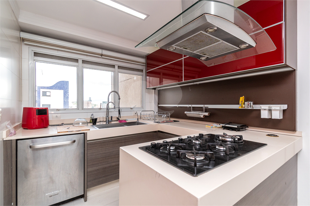 APARTAMENTO À VENDA COM 4 QUARTOS - 3 VAGAS NA VILA ROMANA.