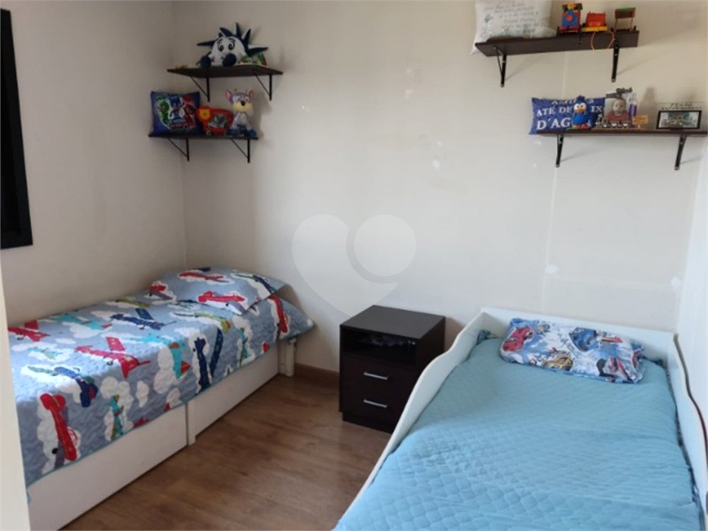 Apartamento à venda com 3 quartos, 100m² - Foto 11