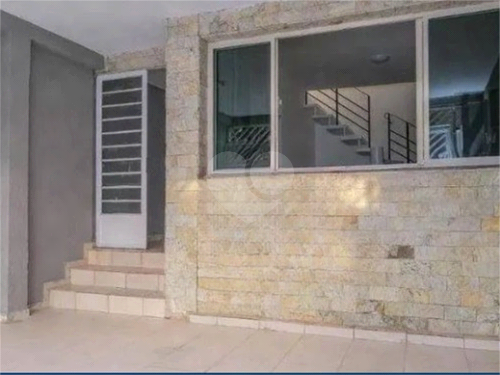 Sobrado à venda com 3 quartos, 150m² - Foto 2