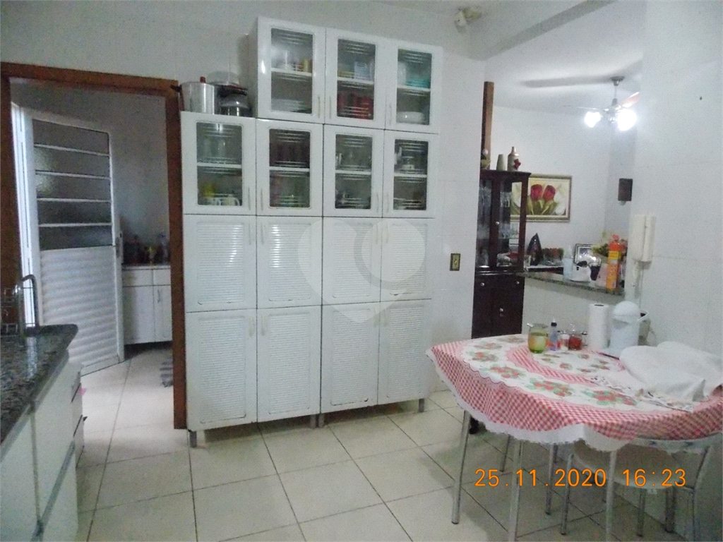 Casa à venda com 3 quartos, 137m² - Foto 11