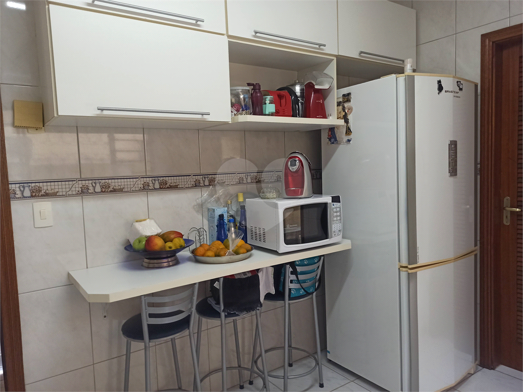 Casa à venda e aluguel com 4 quartos, 300m² - Foto 15