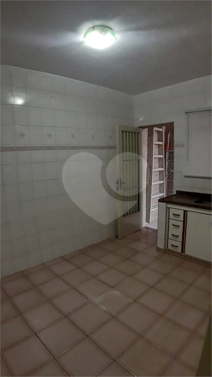 Casa em terreno amplo e plano
