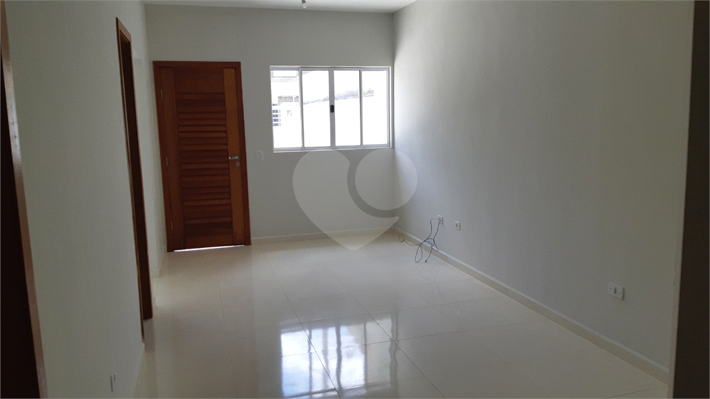 Casa à venda com 2 quartos, 73m² - Foto 4