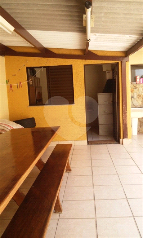 Sobrado à venda com 4 quartos, 250m² - Foto 3