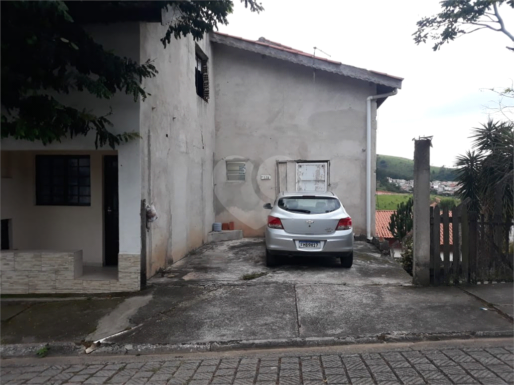 Sobrado à venda com 5 quartos, 250m² - Foto 12