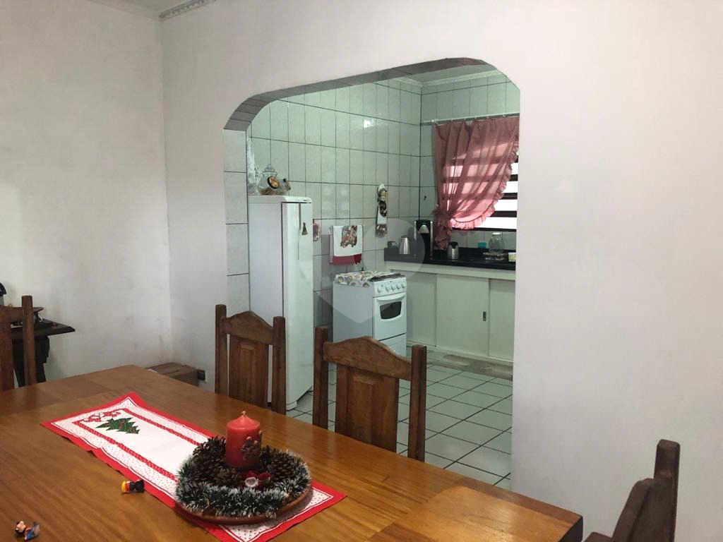 Casa à venda com 4 quartos, 230m² - Foto 10