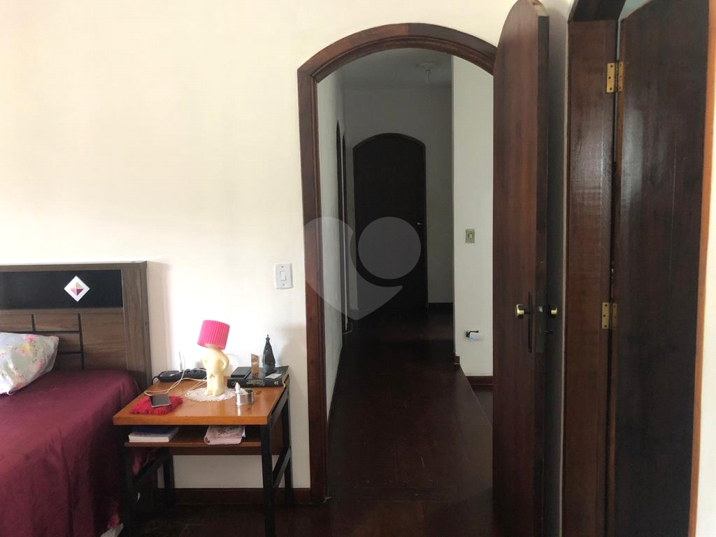 Casa à venda com 4 quartos, 230m² - Foto 3