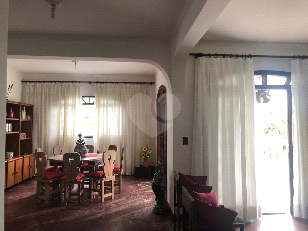 Casa à venda com 4 quartos, 230m² - Foto 14