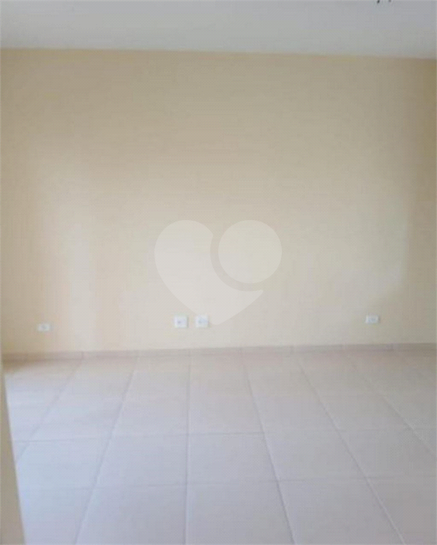 APARTAMENTO em VILA CARRÃO