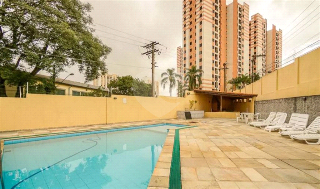 APARTAMENTO em VILA CARRÃO