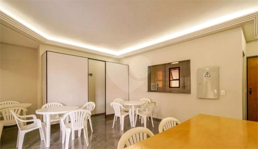 APARTAMENTO em VILA CARRÃO