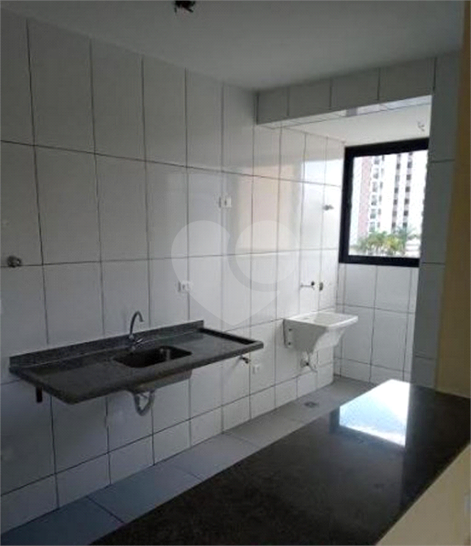 APARTAMENTO em VILA CARRÃO