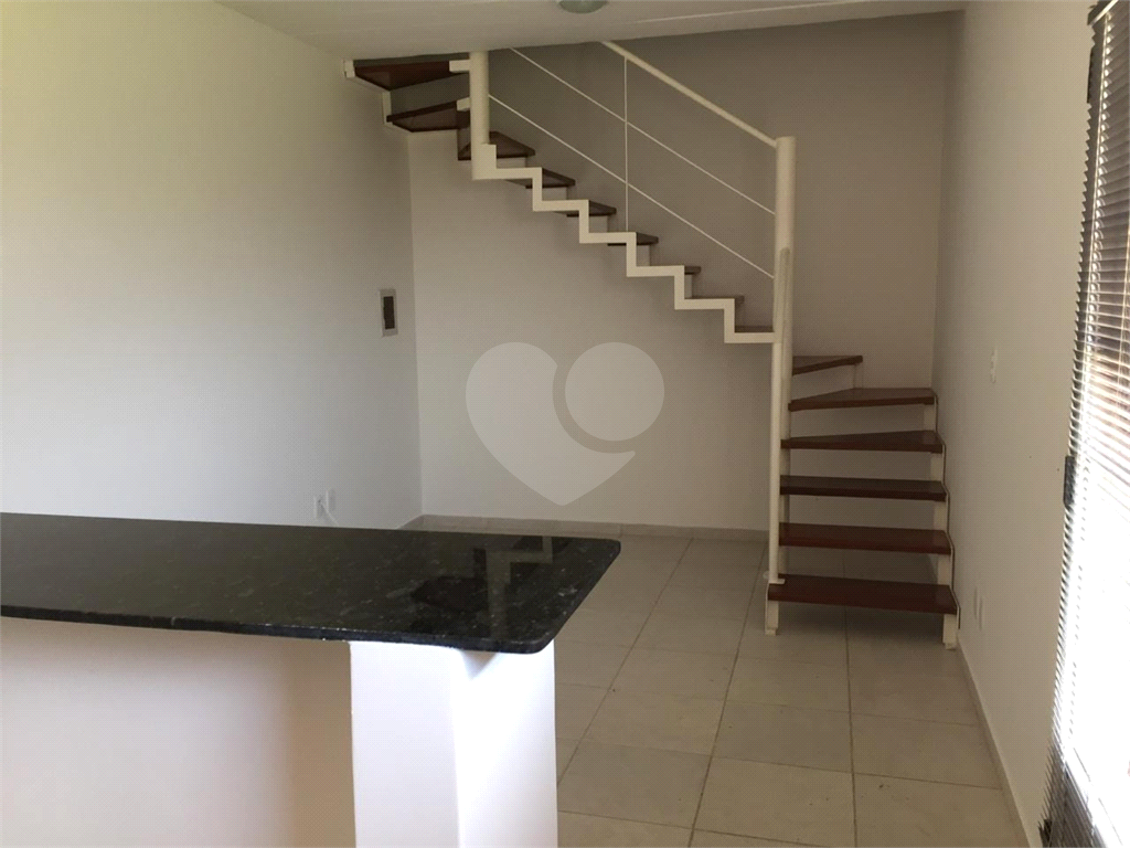 Casa à venda com 4 quartos, 280m² - Foto 16