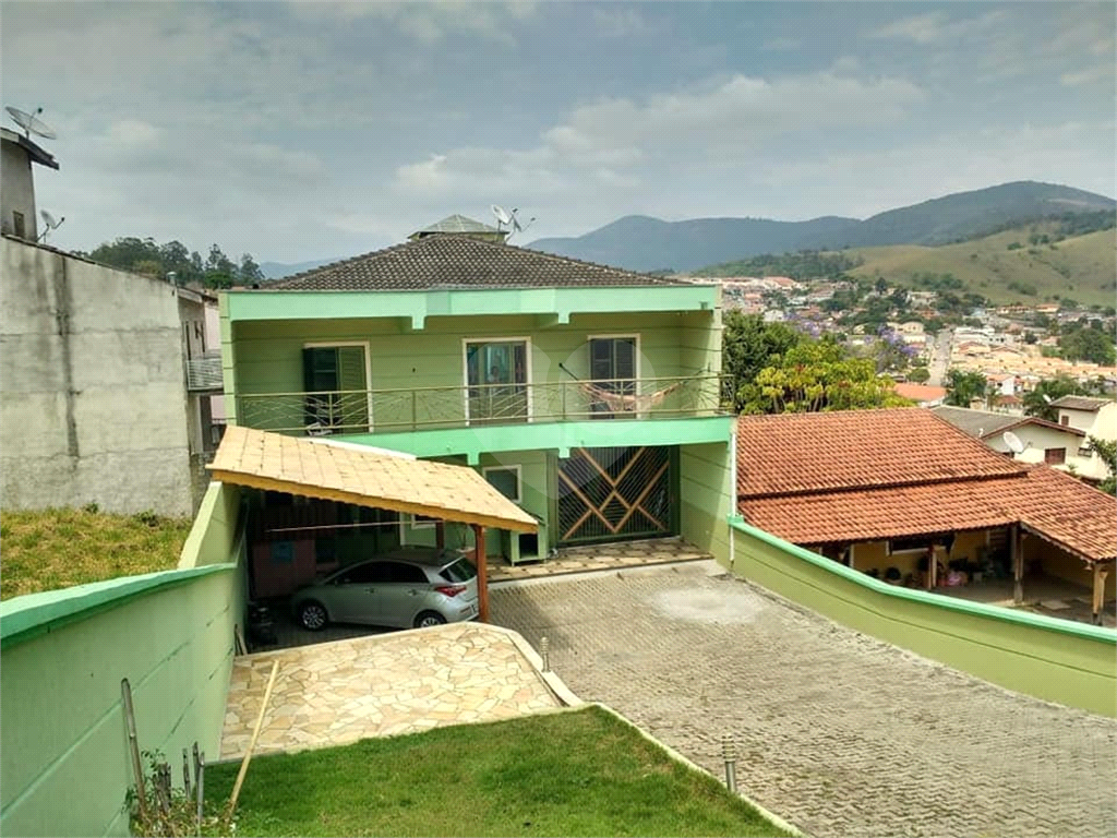 Casa à venda com 3 quartos, 100m² - Foto 18