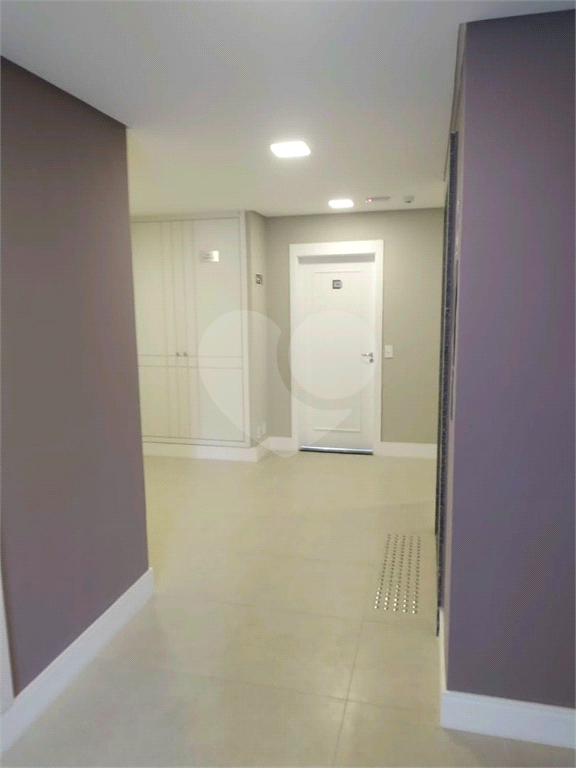 APARTAMENTO em PARQUE BRISTOL