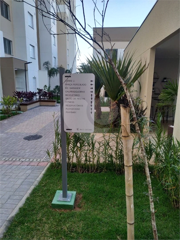 APARTAMENTO em PARQUE BRISTOL