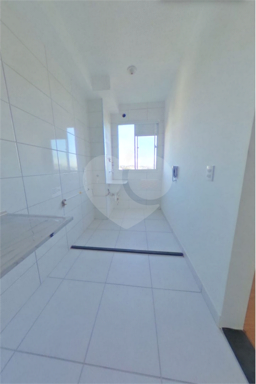 APARTAMENTO em PARQUE BRISTOL