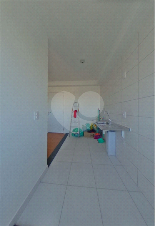 APARTAMENTO em PARQUE BRISTOL