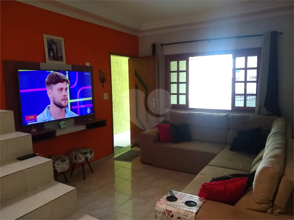 Casa à venda com 3 quartos, 85m² - Foto 4