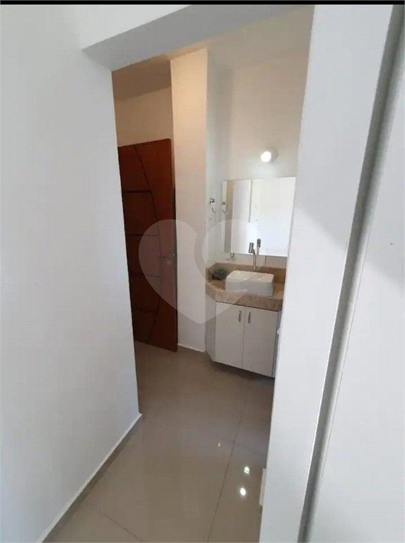 Sobrado à venda com 3 quartos, 250m² - Foto 24