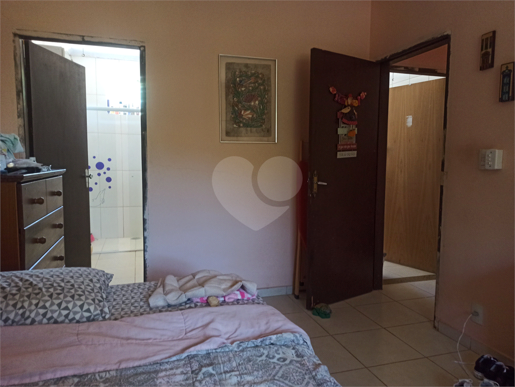 Terreno à venda com 3 quartos, 200m² - Foto 5