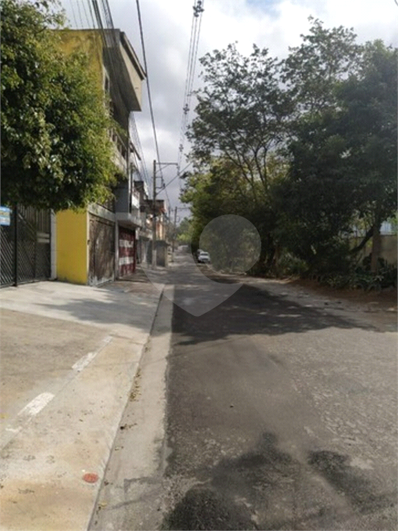 Sobrado com 03 dormitórios sendo 3 suítes,  duas delas com varanda - Vila Rio de janeiro - Guarulhos