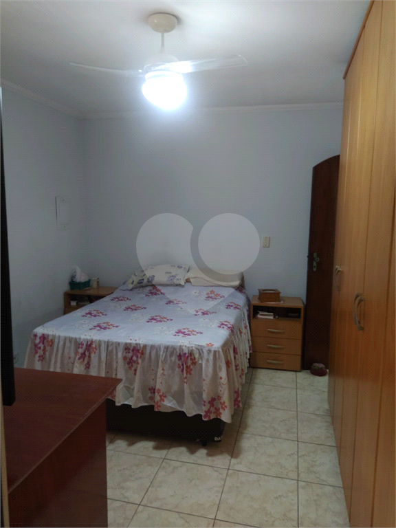 Sobrado com 03 dormitórios sendo 3 suítes,  duas delas com varanda - Vila Rio de janeiro - Guarulhos