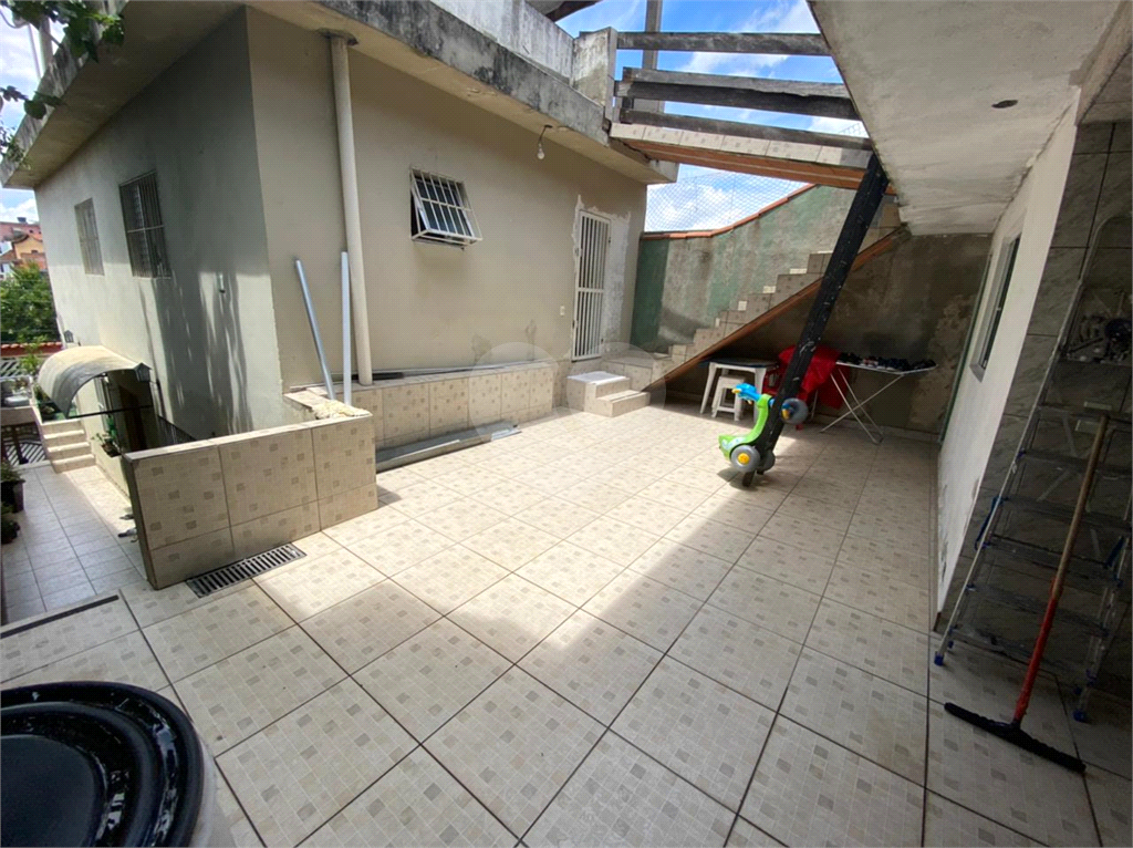 SOBRADO em ITAQUERA