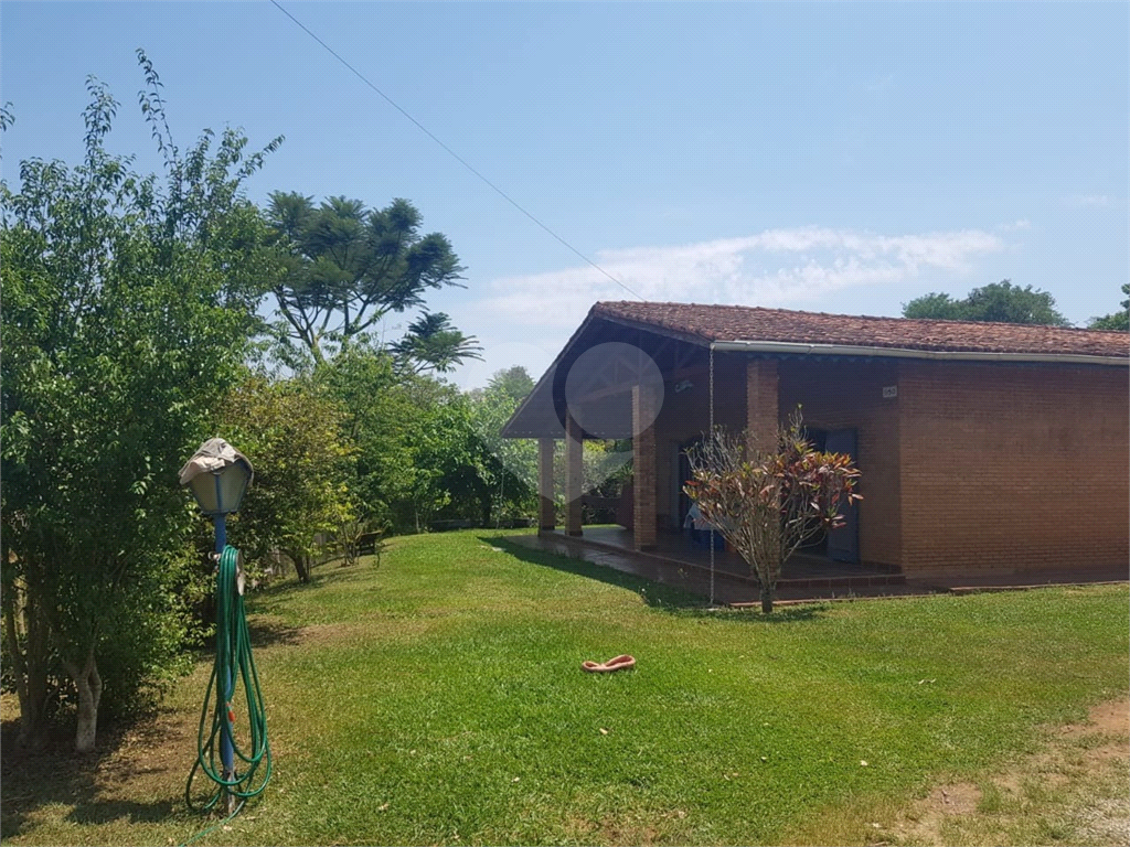 Casa à venda com 3 quartos, 200m² - Foto 2