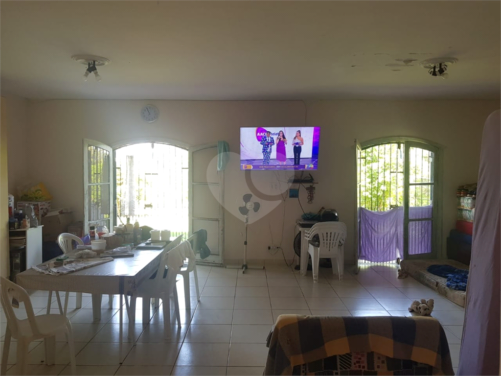 Casa à venda com 3 quartos, 200m² - Foto 7