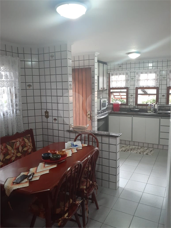 Casa à venda com 4 quartos, 320m² - Foto 14