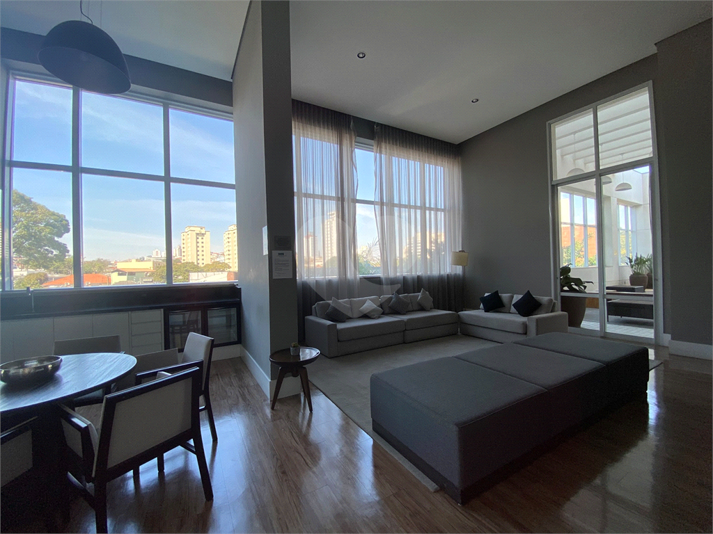 Apartamento próximo ao metrô Jardim São Paulo, com 2 dormitórios e 1 vaga