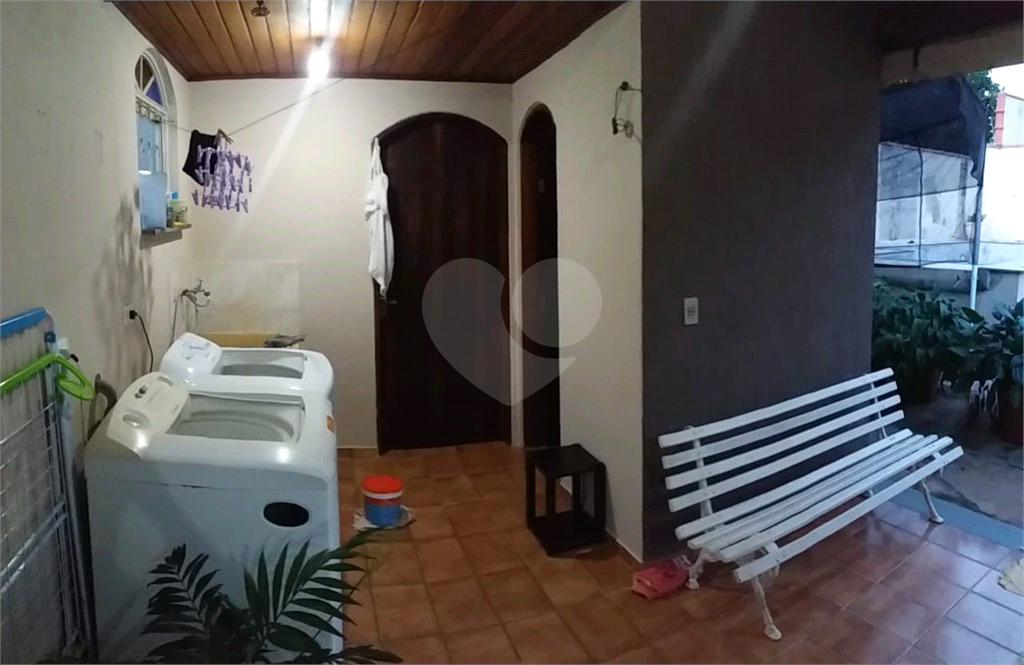 Casa à venda com 4 quartos, 330m² - Foto 10