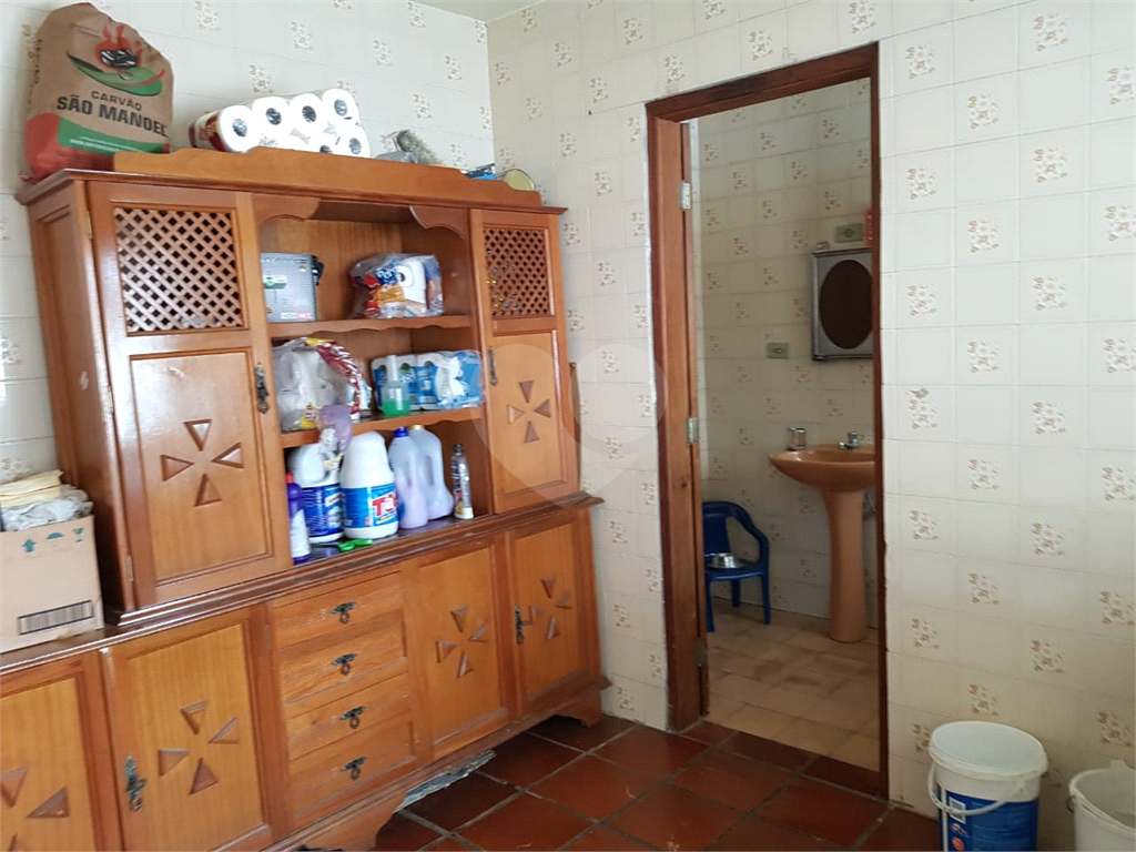 Casa à venda com 3 quartos, 300m² - Foto 1