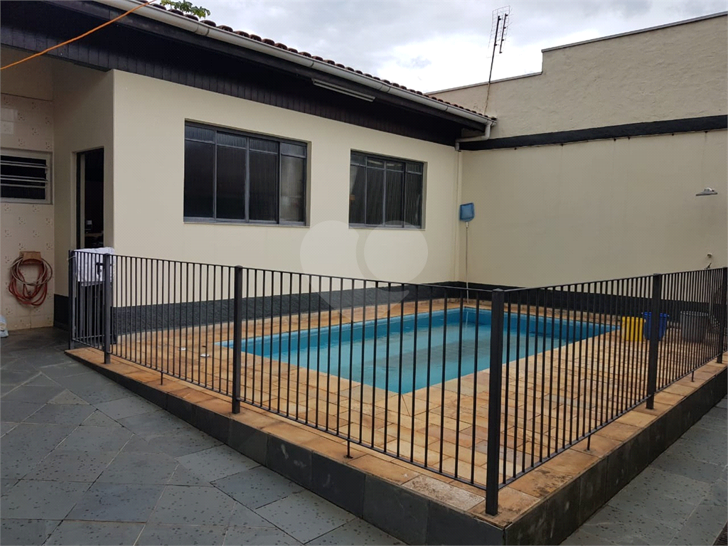 Casa à venda com 3 quartos, 300m² - Foto 7