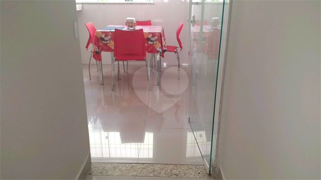 Casa à venda com 3 quartos, 175m² - Foto 14