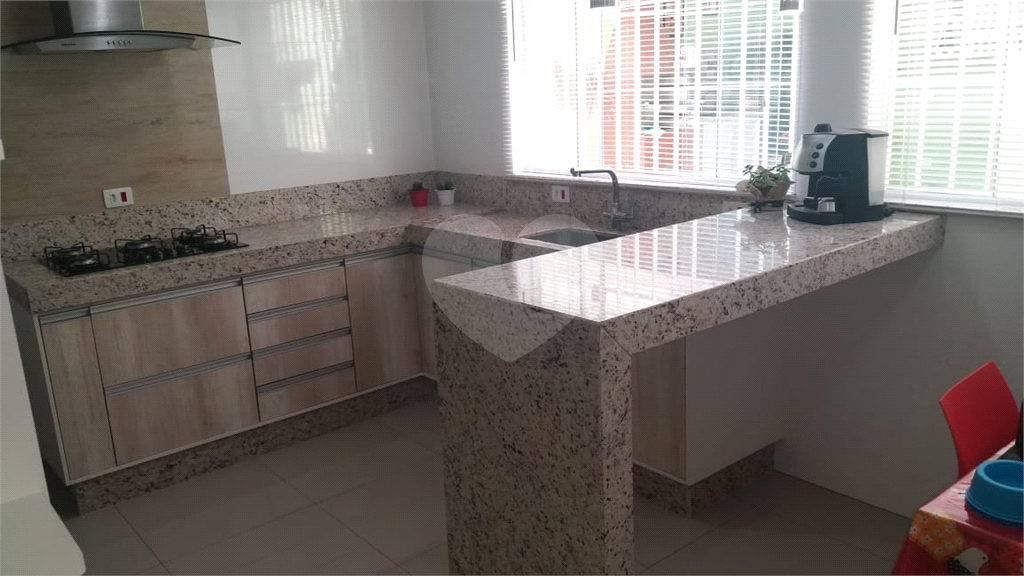 Casa à venda com 3 quartos, 175m² - Foto 18