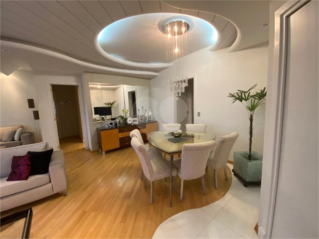 Apartamento à venda com 4 quartos, 135m² - Foto 8