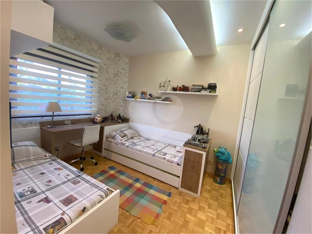 Apartamento à venda com 4 quartos, 135m² - Foto 12